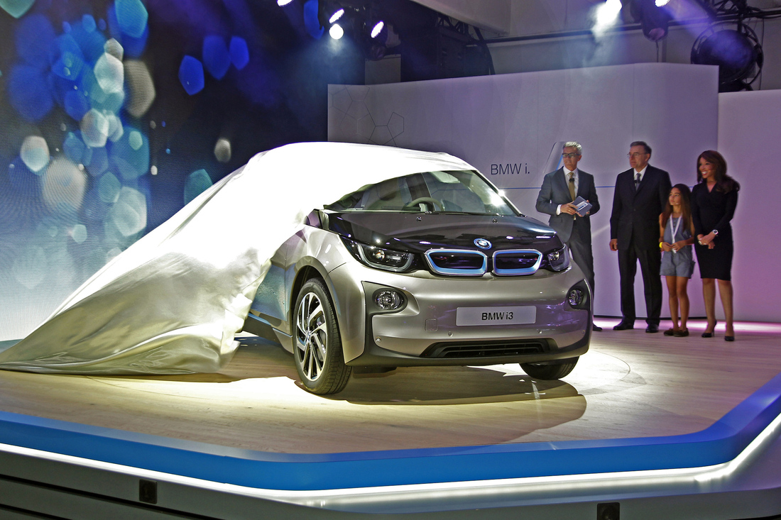 BMW i3 electric vehicle production model photos