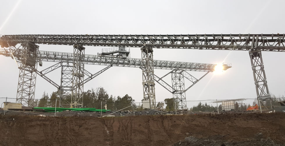 Specially constructed conveyors will carry rocks crushed down to pieces about 15cm in diameter to barges for transport