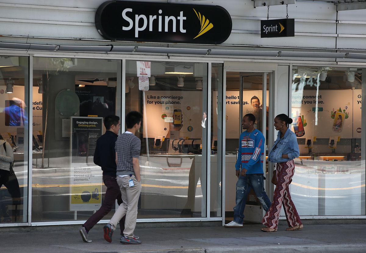 Sprint Reports Q4 Loss Of $224 Million