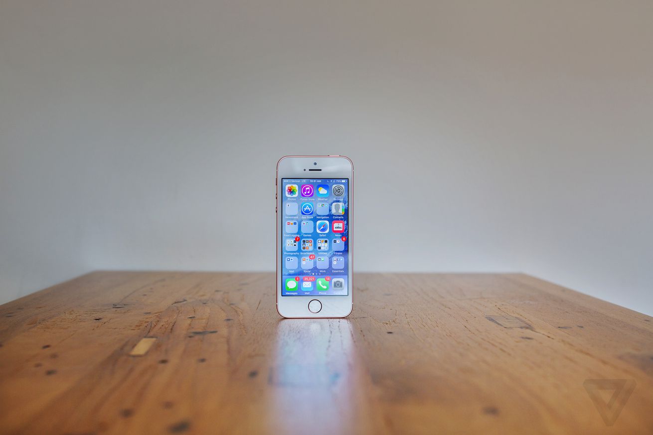<em>The iPhone SE is the second best selling iPhone in India, behind the iPhone 6.</em>
