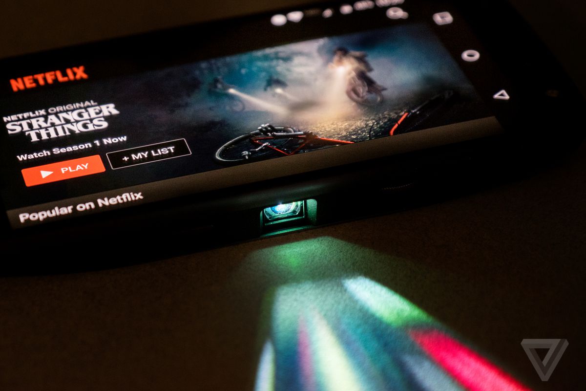 Moto Z projector final