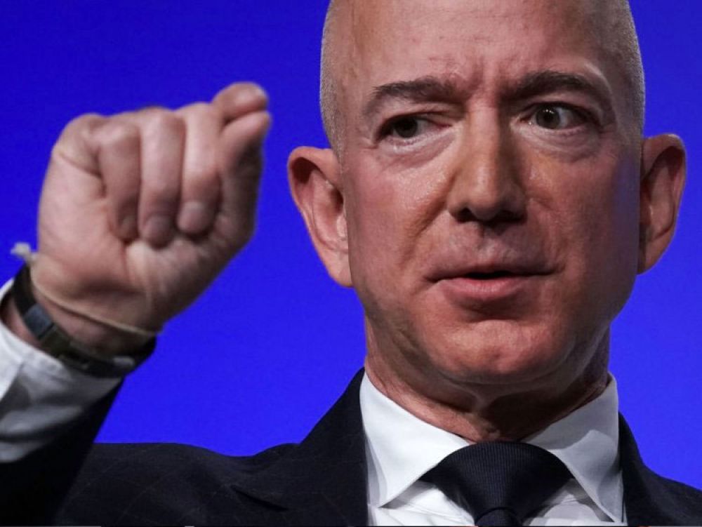 9. According to the Social Security Administration, the average American man with a bachelor's degree will earn approximately $2.19 million in his lifetime. Bezos makes that in just under 15 minutes.