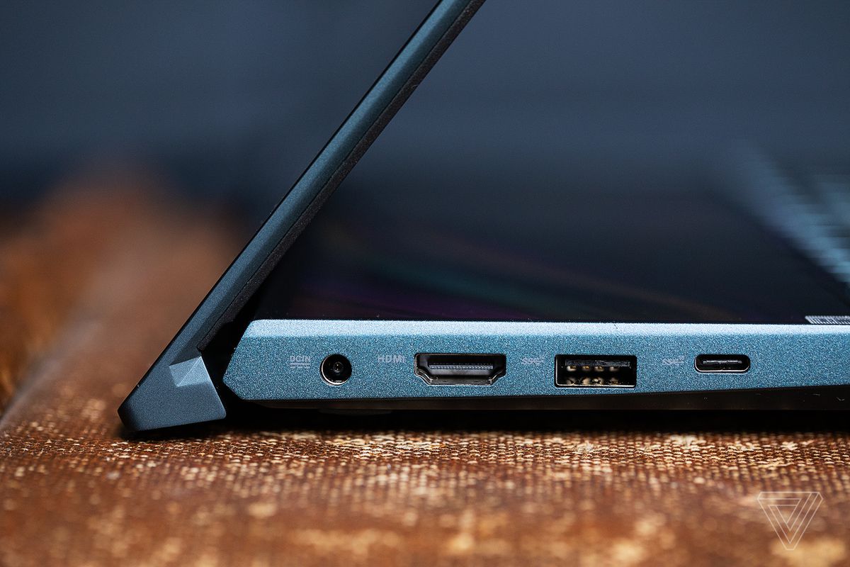 Asus Zenbook Duo left-side ports.