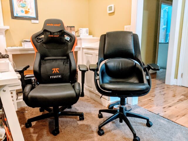 Left: Anda Fnatic gaming chair. Right: All33 Backstrong C1.