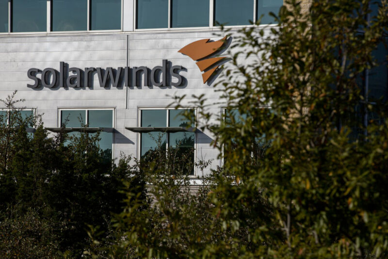 SolarWinds 0-day gave Chinese hackers privileged access to customer servers