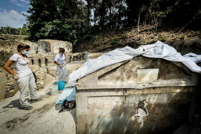 Pompeii tomb reveals formerly enslaved man’s rise to wealth and power