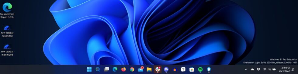 The normal Windows 11 Taskbar.
