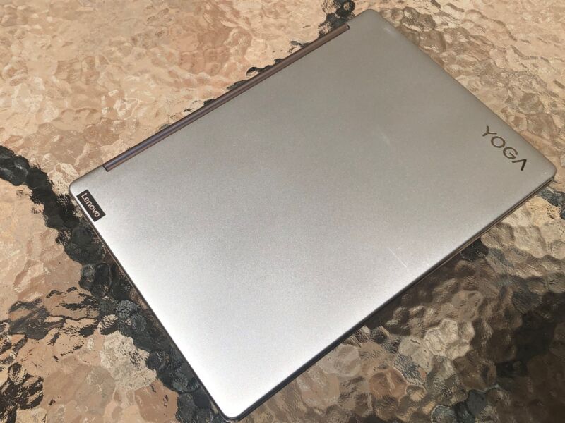 Lenovo Yoga 9i lid