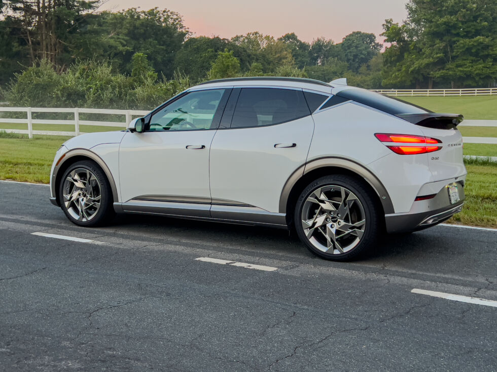 The door handles pop out when the car is stationary and unlocked. Those 21-inch wheels look great, but they're not the best in terms of range efficiency.