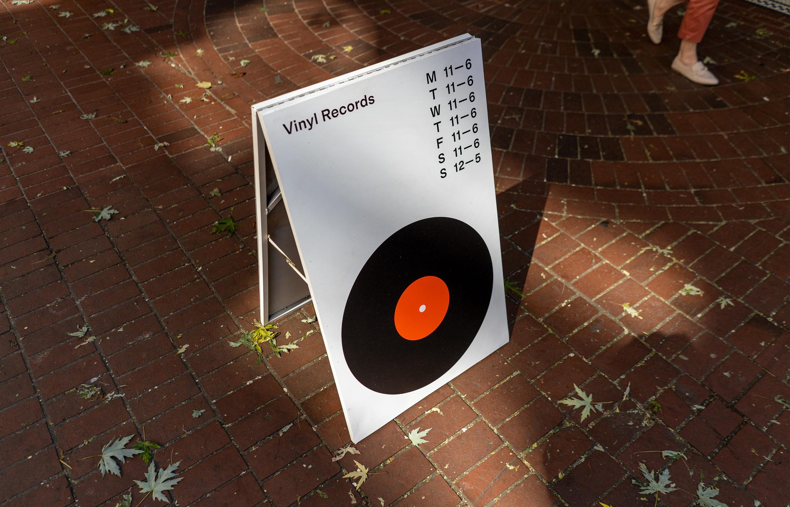 Vinyl Records logo sign