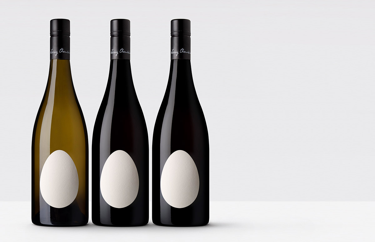 Uovo wine bottles