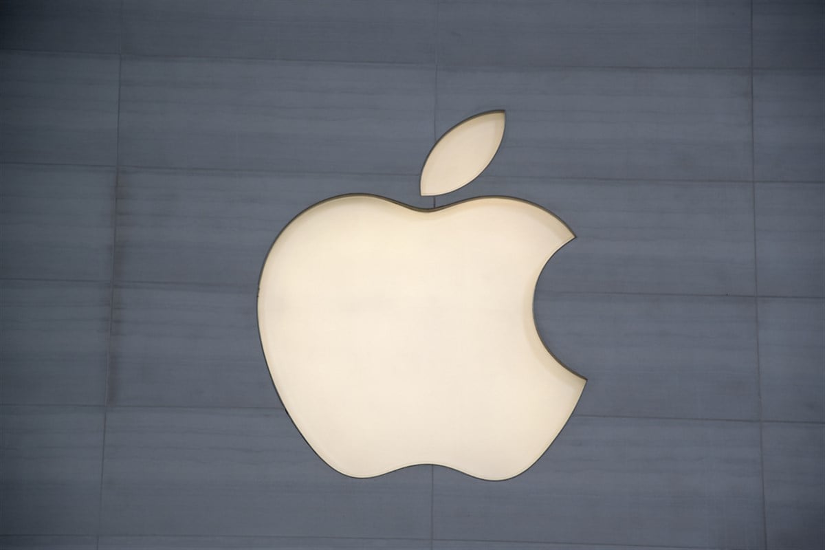Apple stock price