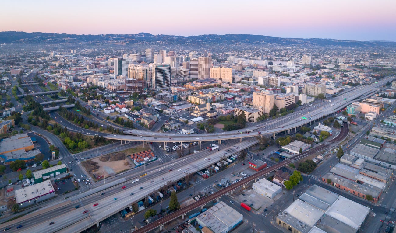 Oakland, California city skyline