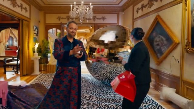 Nate Bargatze is convinced he’s saving money. So much money, in fact, that he can afford his own personal opera singer. His financial advisor, however, isn’t so sure. That’s the […]