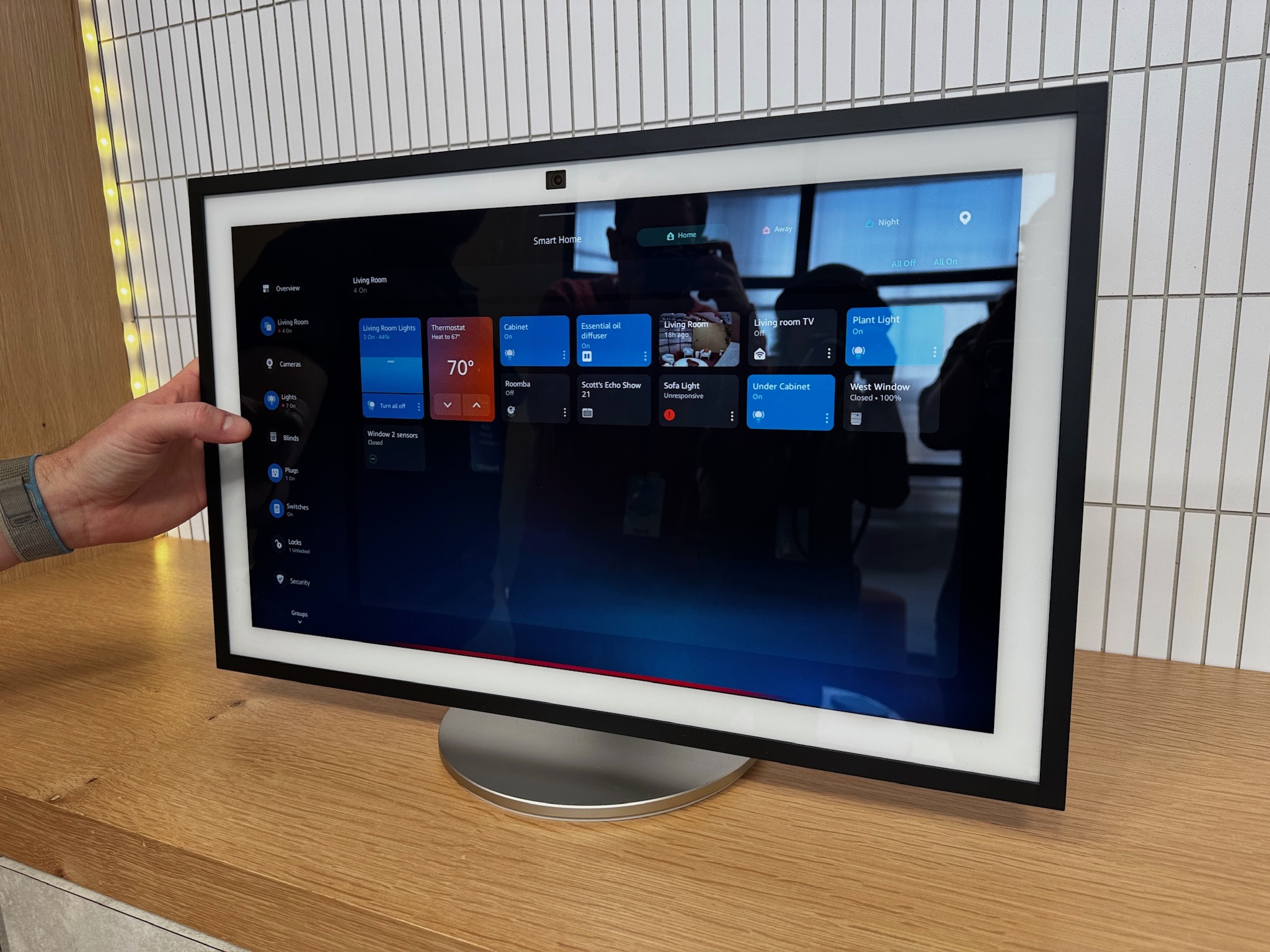 The new smart home UI allows for more devices to show on the screen at once.