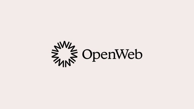 Executive Nadav Shoval has obtained a temporary injunction, freezing attempts to replace him.