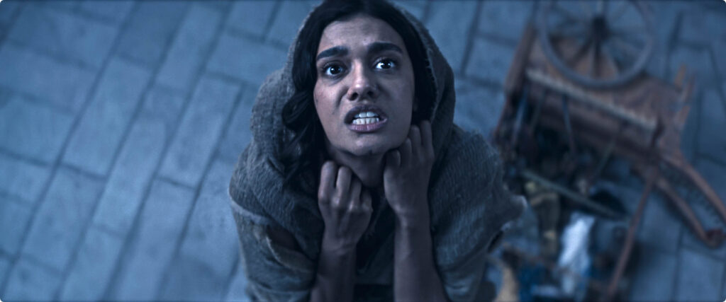 Image of Egwene being dream-choked by Lanfear