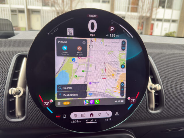 Mini Countryman infotainment screen