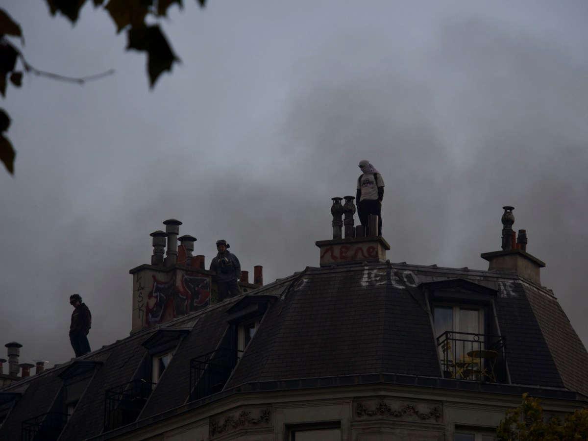 Protesters and police during demonstrations in Paris, October 2026